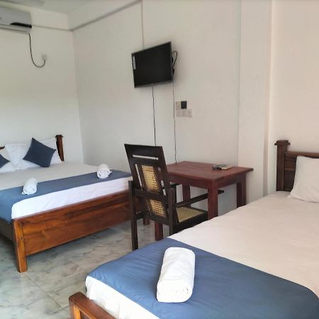 Hotel Sun Blue Uppuveli Ngoại thất bức ảnh