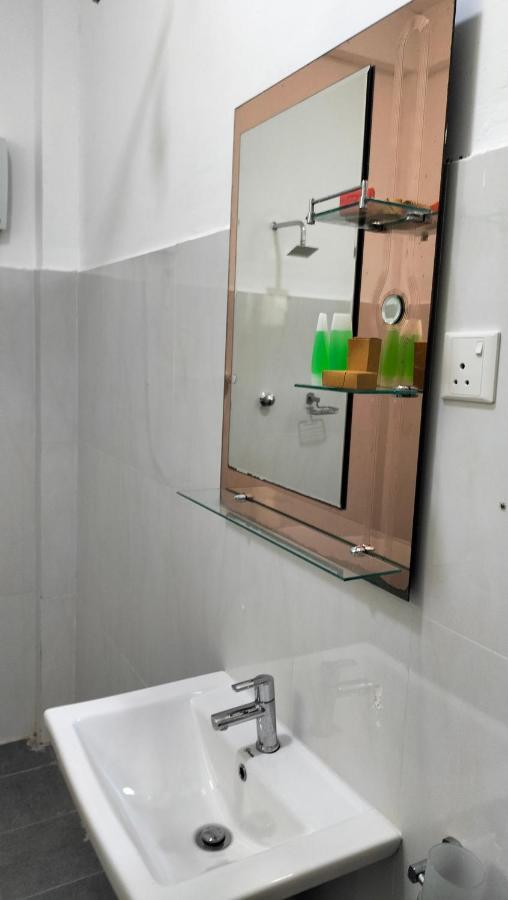 Hotel Sun Blue Uppuveli Ngoại thất bức ảnh