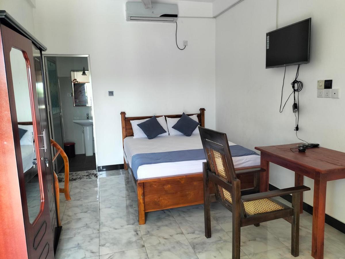 Hotel Sun Blue Uppuveli Ngoại thất bức ảnh