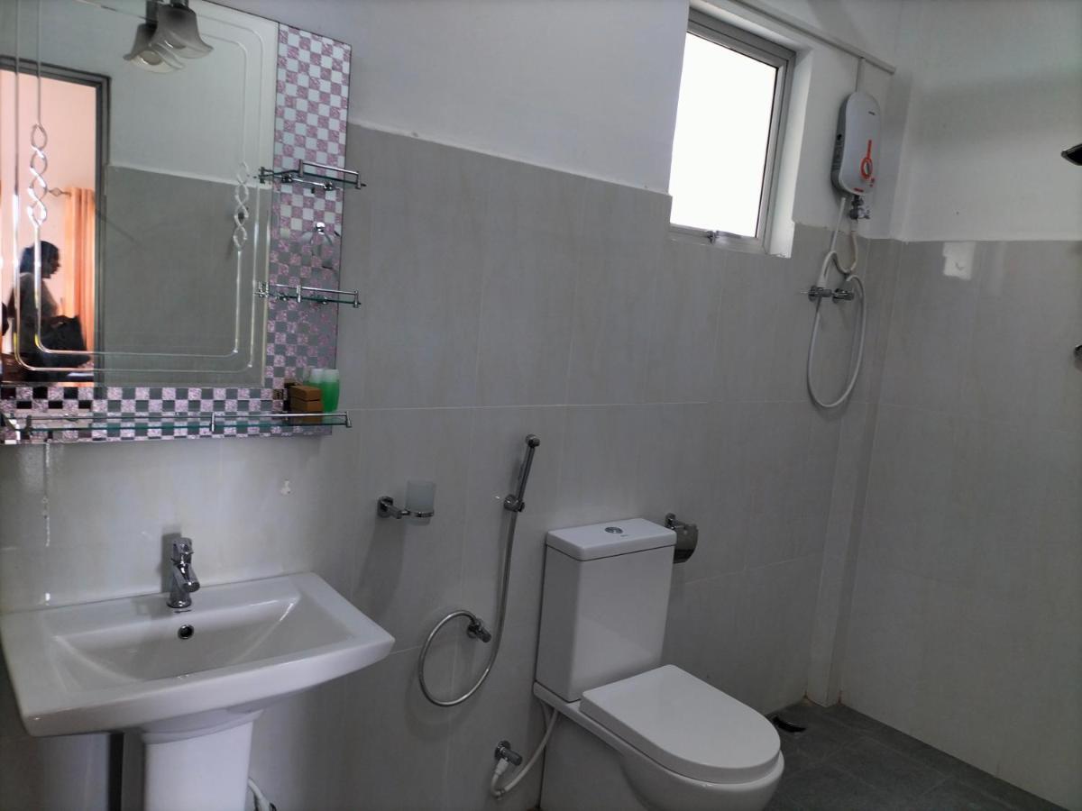 Hotel Sun Blue Uppuveli Ngoại thất bức ảnh
