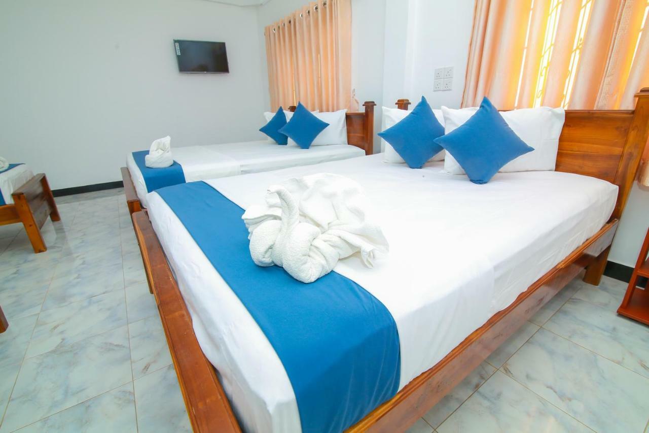 Hotel Sun Blue Uppuveli Ngoại thất bức ảnh